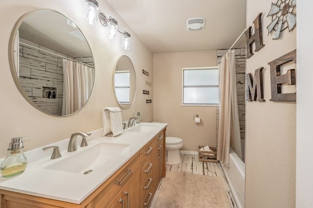 6807 E Texas Street, Walnut Springs, TX 76690