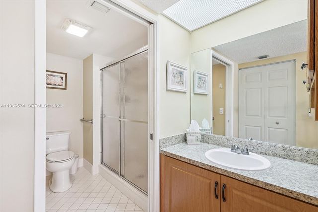 13800 SW 14th St 103C, Pembroke Pines, FL 33027