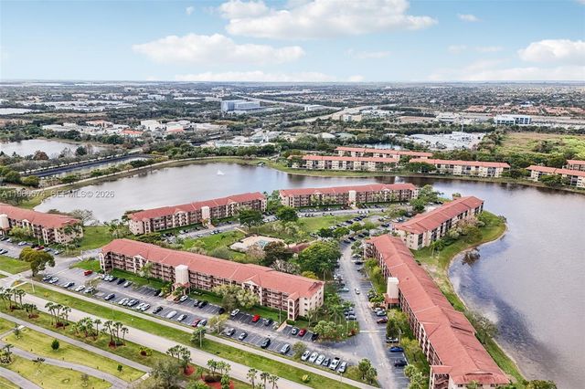 13800 SW 14th St 103C, Pembroke Pines, FL 33027