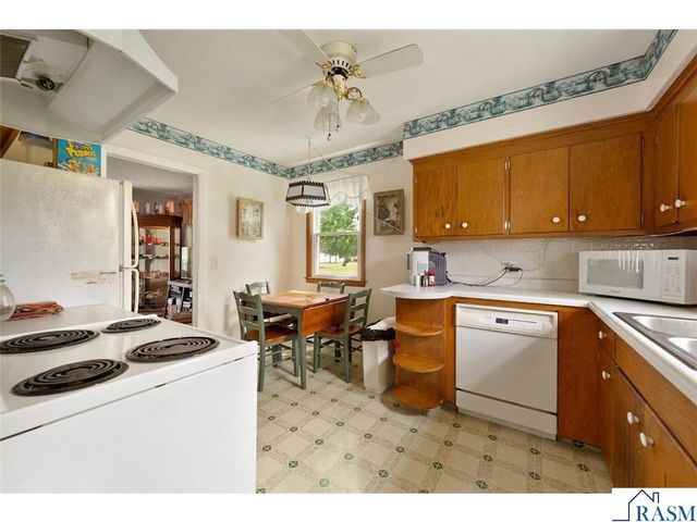 9142 S 1st Avenue, Bloomington, MN 55420