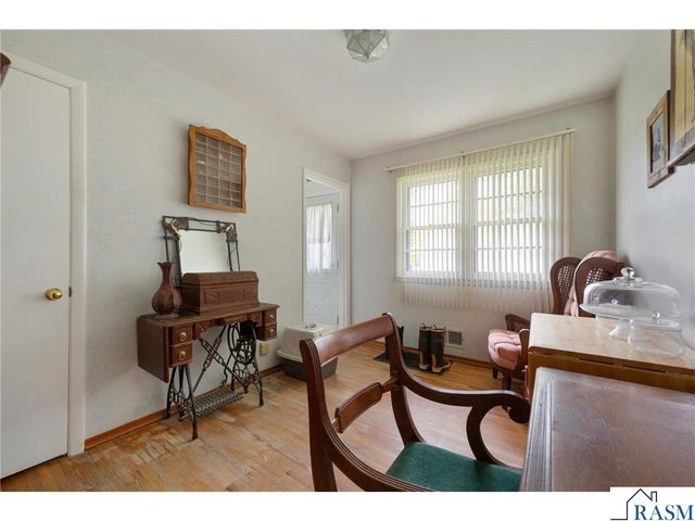 9142 S 1st Avenue, Bloomington, MN 55420