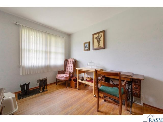 9142 S 1st Avenue, Bloomington, MN 55420