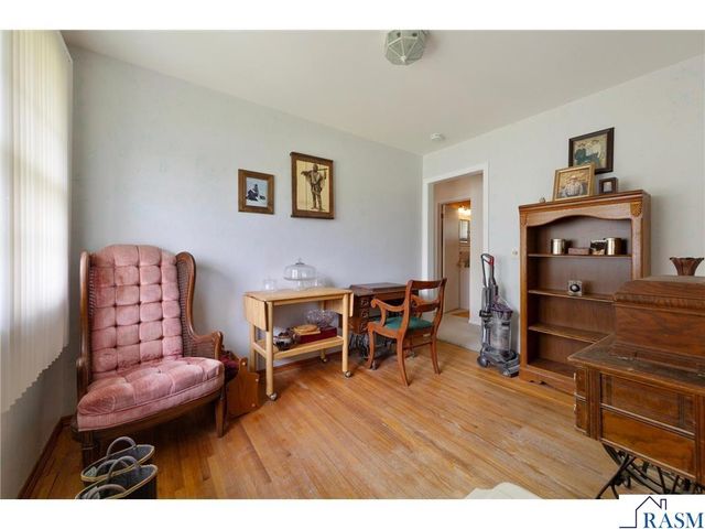 9142 S 1st Avenue, Bloomington, MN 55420