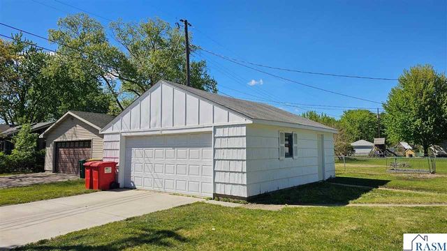 9142 S 1st Avenue, Bloomington, MN 55420