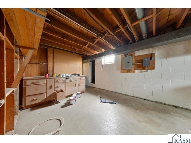 9142 S 1st Avenue, Bloomington, MN 55420