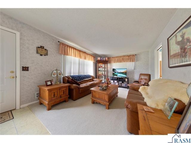 9142 S 1st Avenue, Bloomington, MN 55420