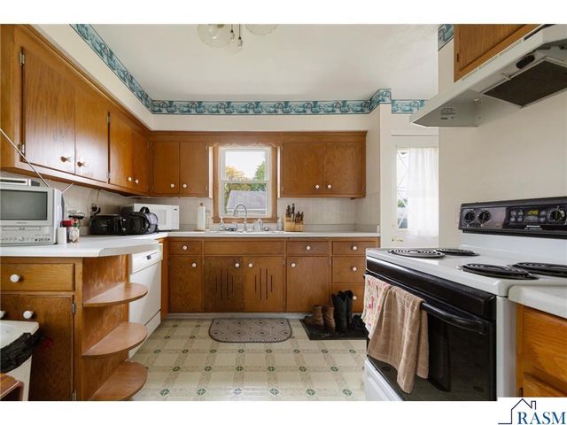 9142 S 1st Avenue, Bloomington, MN 55420