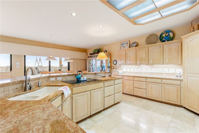 15354 Cartagena Ct, Corpus Christi, TX 78418