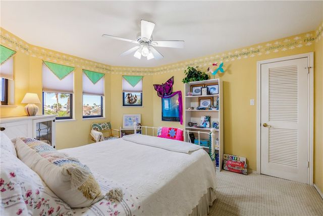 15354 Cartagena Ct, Corpus Christi, TX 78418