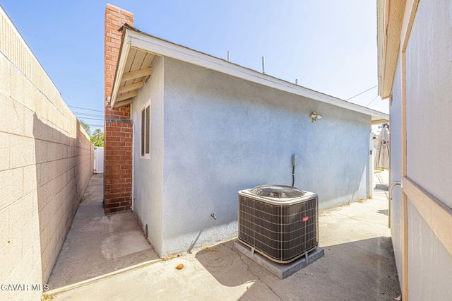 4518 E Stearns Street, Long Beach, CA 90815