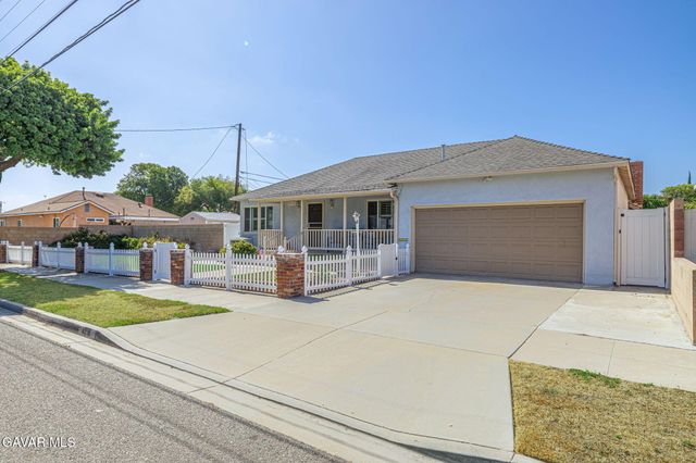 4518 E Stearns Street, Long Beach, CA 90815