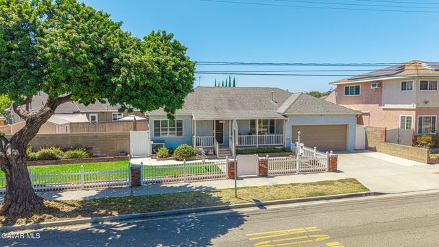 4518 E Stearns Street, Long Beach, CA 90815