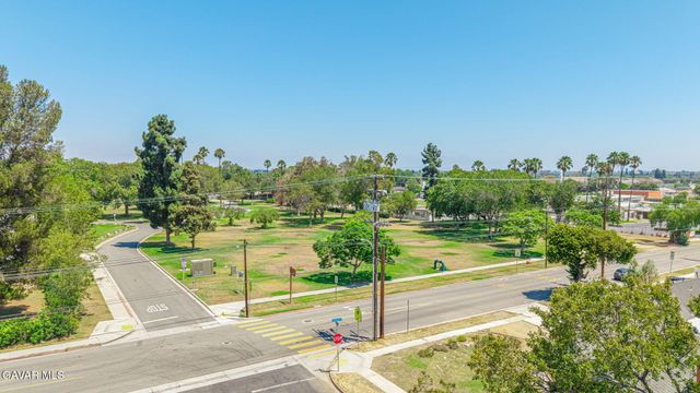 4518 E Stearns Street, Long Beach, CA 90815