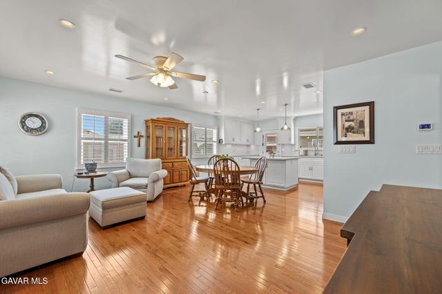 4518 E Stearns Street, Long Beach, CA 90815