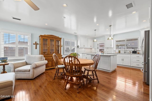 4518 E Stearns Street, Long Beach, CA 90815