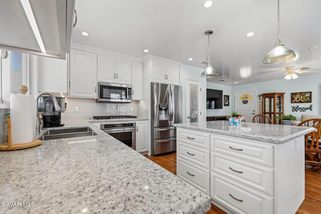 4518 E Stearns Street, Long Beach, CA 90815