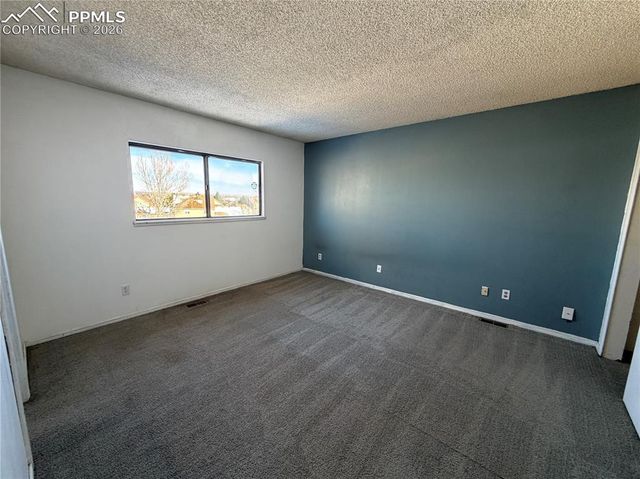 4720 Live Oak Drive, Colorado Springs, CO 80916