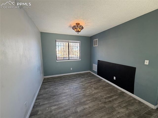 4720 Live Oak Drive, Colorado Springs, CO 80916