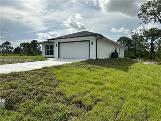 1125 MILWAUKEE BOULEVARD, Lehigh Acres, FL 33974