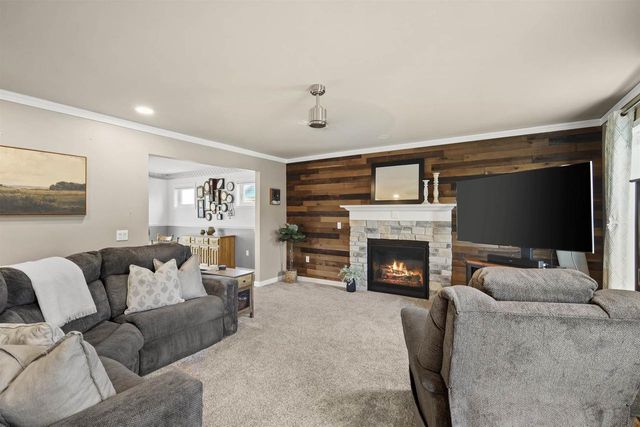 609 Gehin Street, Belleville, WI 53508