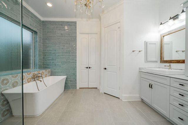 6 Sheffield Court, Heath, TX 75032