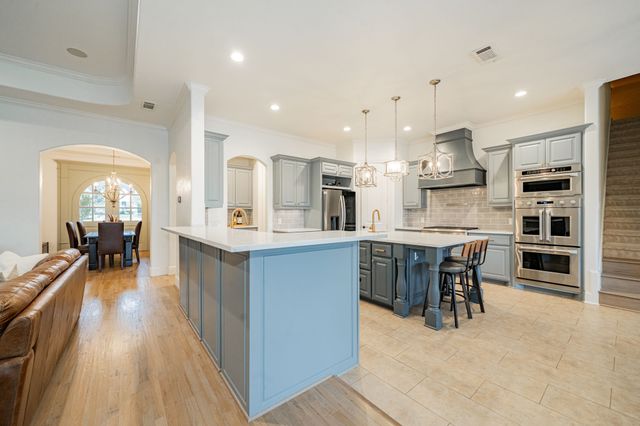 6 Sheffield Court, Heath, TX 75032