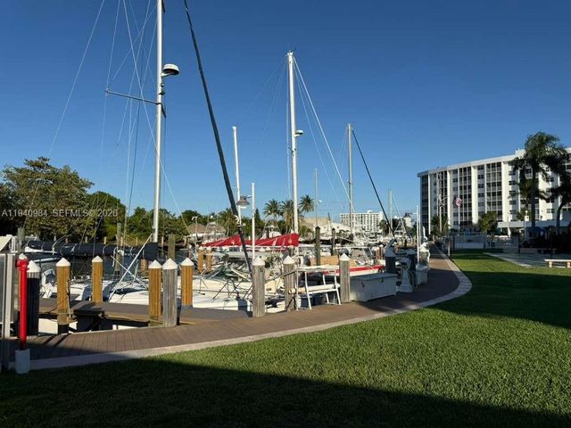 2731 NE 14th St Cswy 1009, Pompano Beach, FL 33062