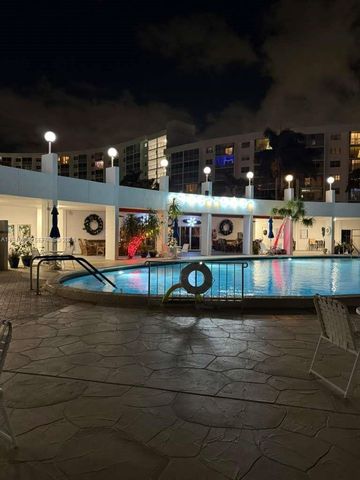 2731 NE 14th St Cswy 1009, Pompano Beach, FL 33062