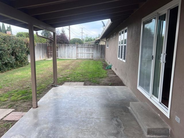 2245 Mission St, Turlock, CA 95380