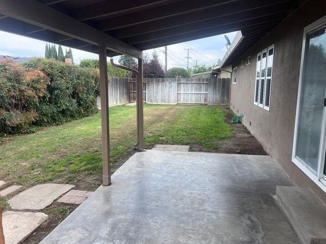 2245 Mission St, Turlock, CA 95380