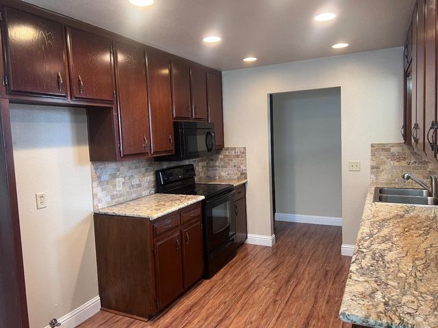 2245 Mission St, Turlock, CA 95380