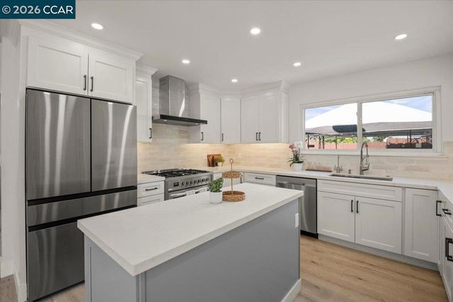 118 Cottonwood Ct, Hercules, CA 94547