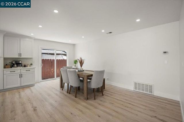 118 Cottonwood Ct, Hercules, CA 94547