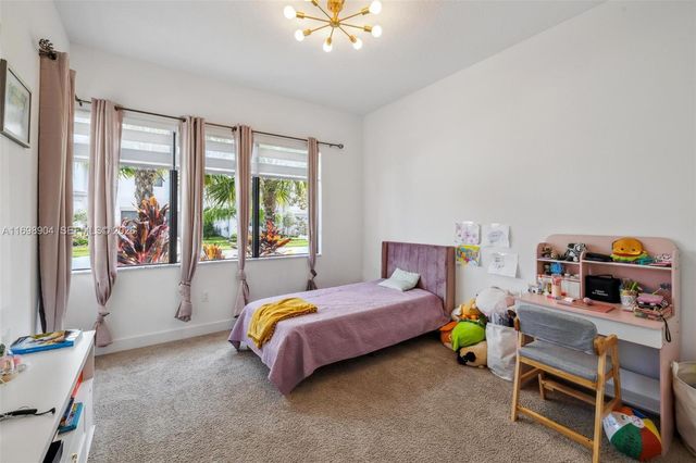 8067 White Wave Ter, Boca Raton, FL 33496