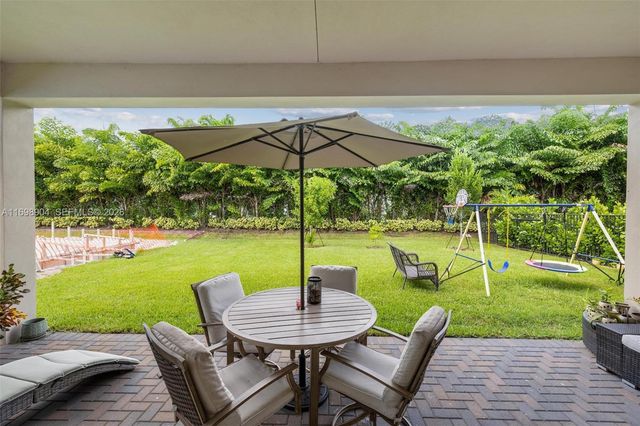 8067 White Wave Ter, Boca Raton, FL 33496