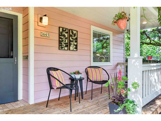 3665 Se RAYMOND St, Portland, OR 97202