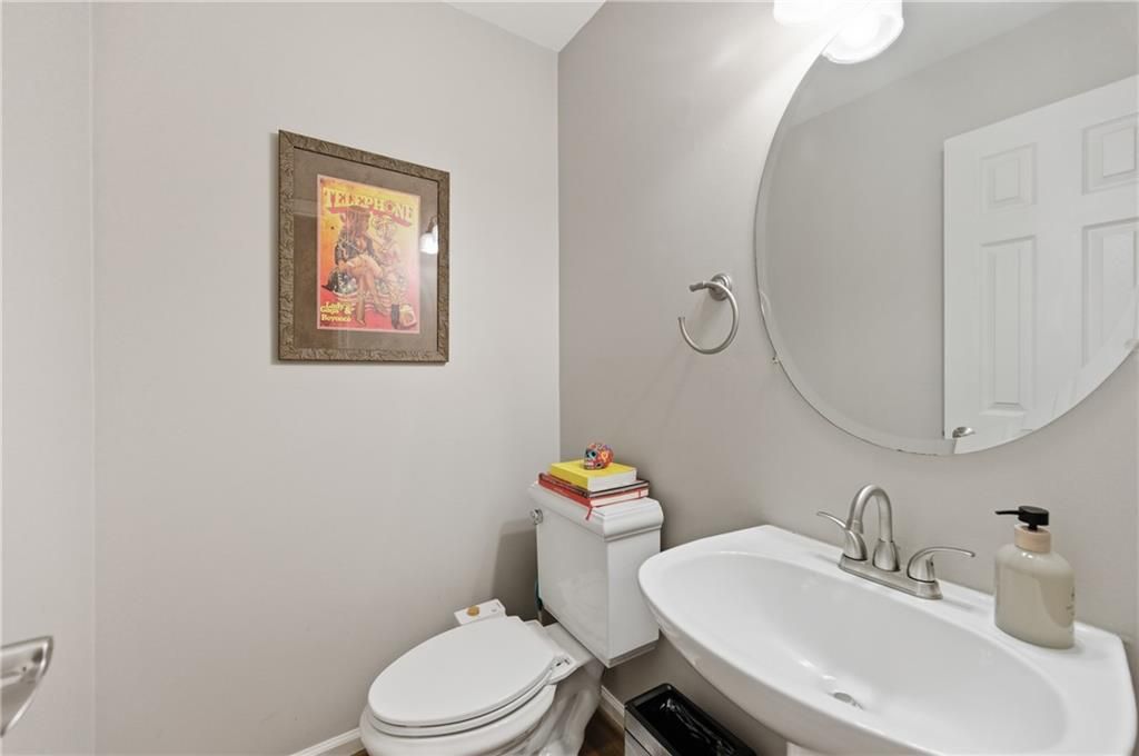 Image 14 of property listing at 2237 Major Loring Way SW, Marietta, GA 30064