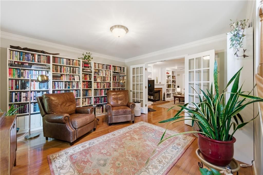 Image 7 of property listing at 2237 Major Loring Way SW, Marietta, GA 30064