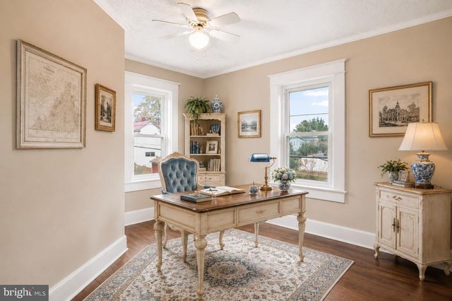 213 E STONEWALL DR, Front Royal, VA 22630