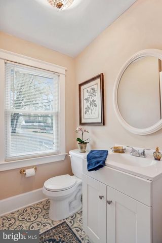 213 E STONEWALL DR, Front Royal, VA 22630