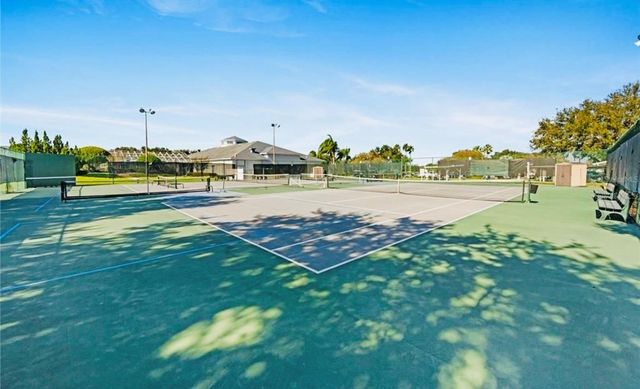 5685 GULF STREAM STREET, Tavares, FL 32778