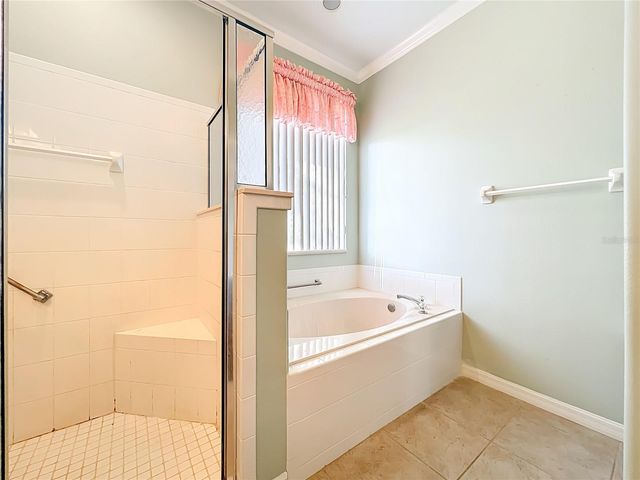 5685 GULF STREAM STREET, Tavares, FL 32778