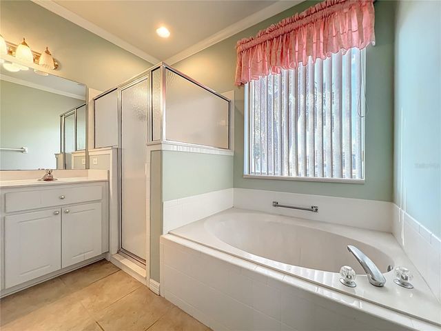 5685 GULF STREAM STREET, Tavares, FL 32778