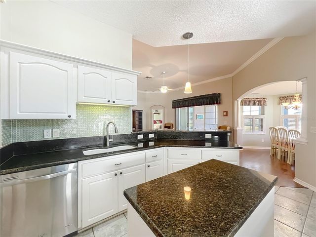 5685 GULF STREAM STREET, Tavares, FL 32778