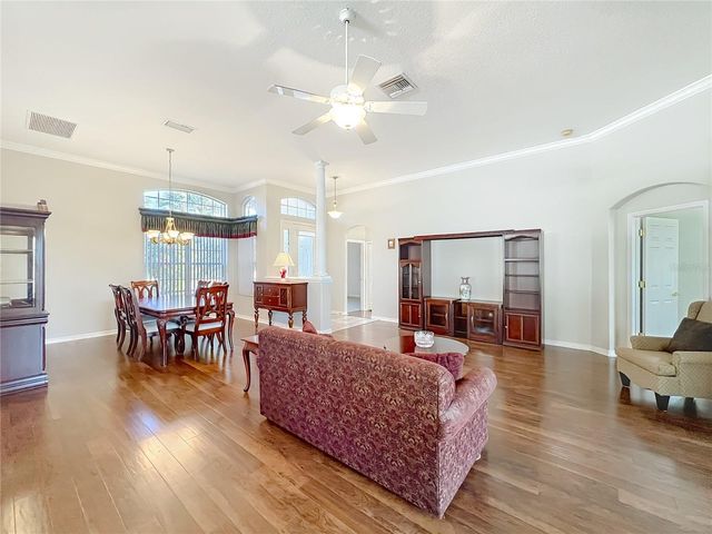 5685 GULF STREAM STREET, Tavares, FL 32778