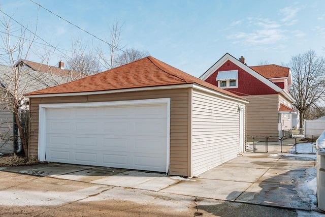 4919 N 52nd STREET, Milwaukee, WI 53218