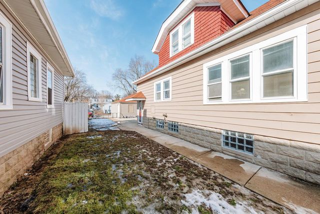 4919 N 52nd STREET, Milwaukee, WI 53218