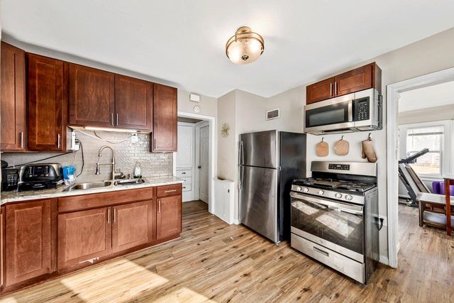 4919 N 52nd STREET, Milwaukee, WI 53218