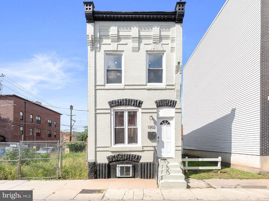 1302 N DOVER ST, PHILADELPHIA, PA 19121 — exterior