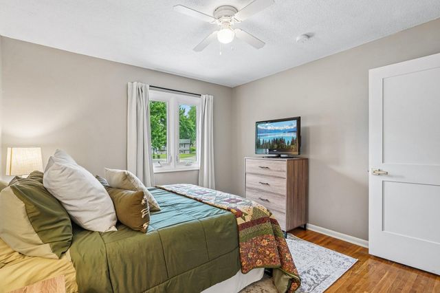 1880 Gold Trail, Eagan, MN 55122